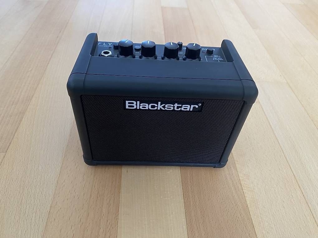Blackstar Amplificatori: Blackstar Fly 3 Bluetooth, Top Zustand – Usato da Basel venduto da Nogula