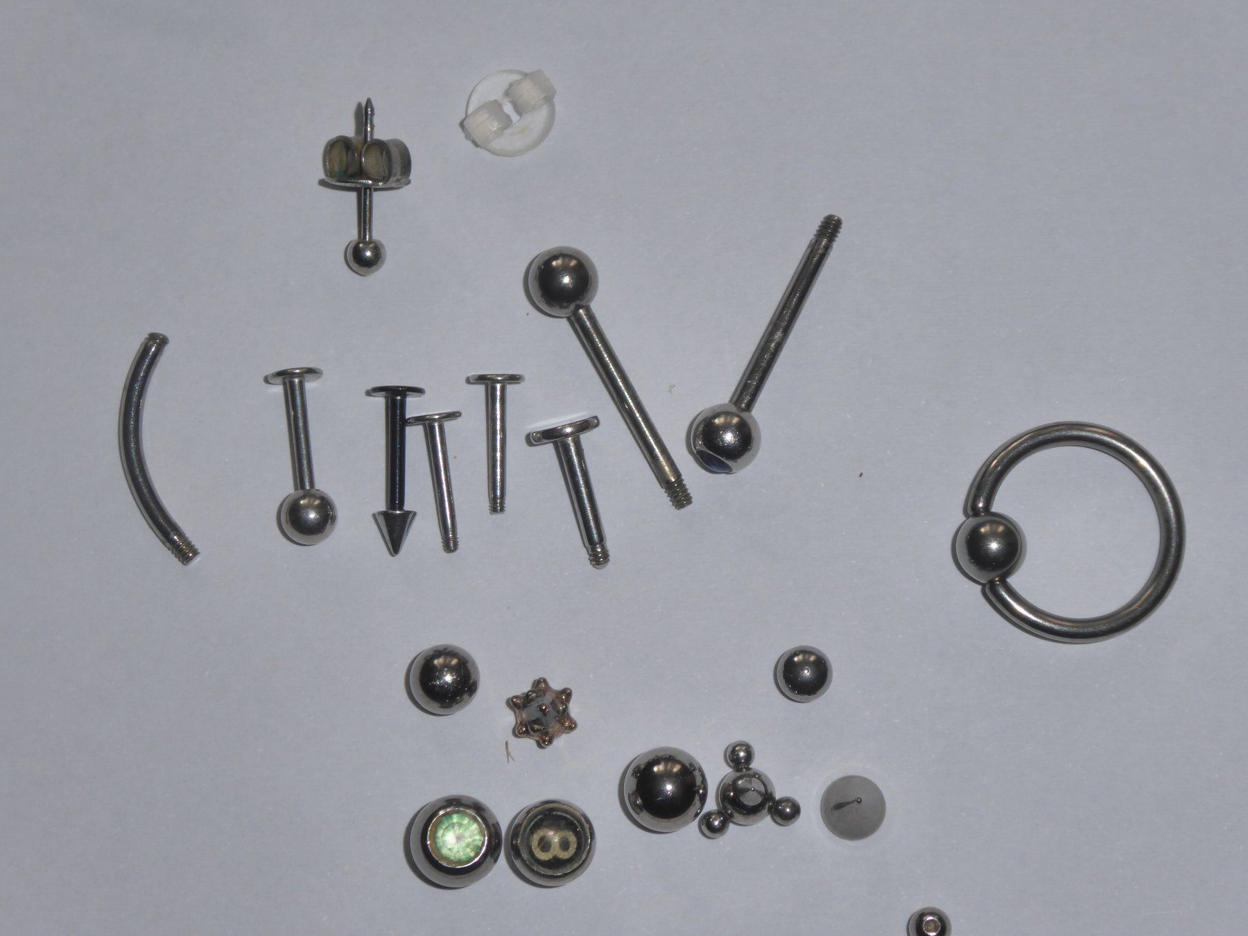 Gioielli per piercing: Piercing Set Diverses Mat. – Nuovo (secondo la descrizione) da Ennetbühl venduto da VPHS 2