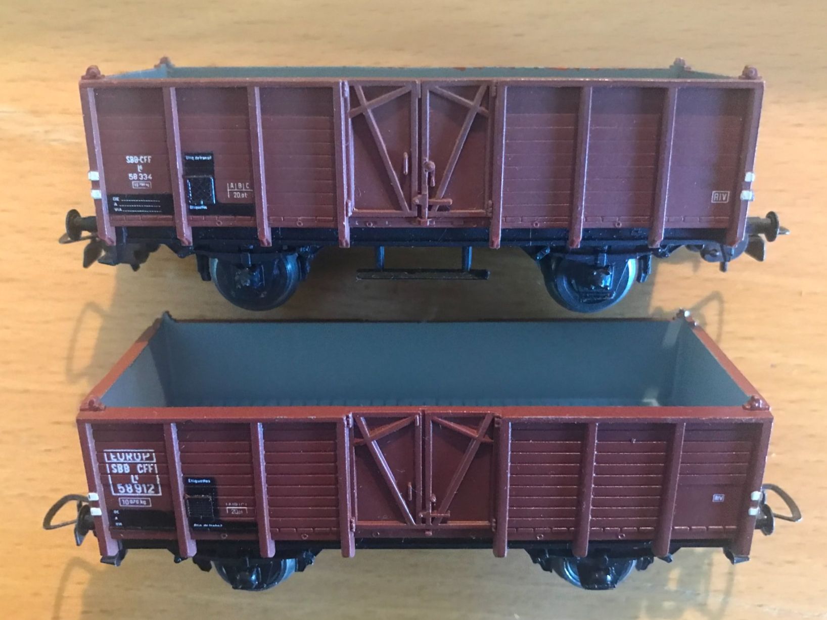 Piko Modellini di ferrovie: 2x PIKO SBB Hochbordwagen – Usato da Luzern venduto da mey_s13