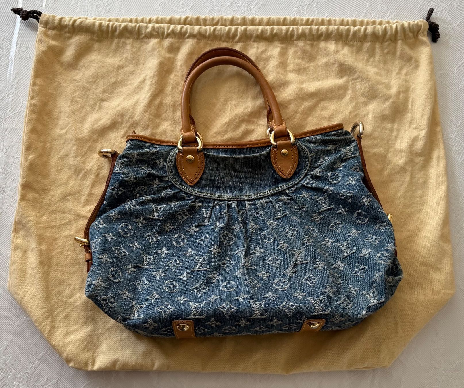 Louis Vuitton Borse da donna: Louis Vuitton Cabby denim blu – Usato da Breganzona venduto da mas_tv72