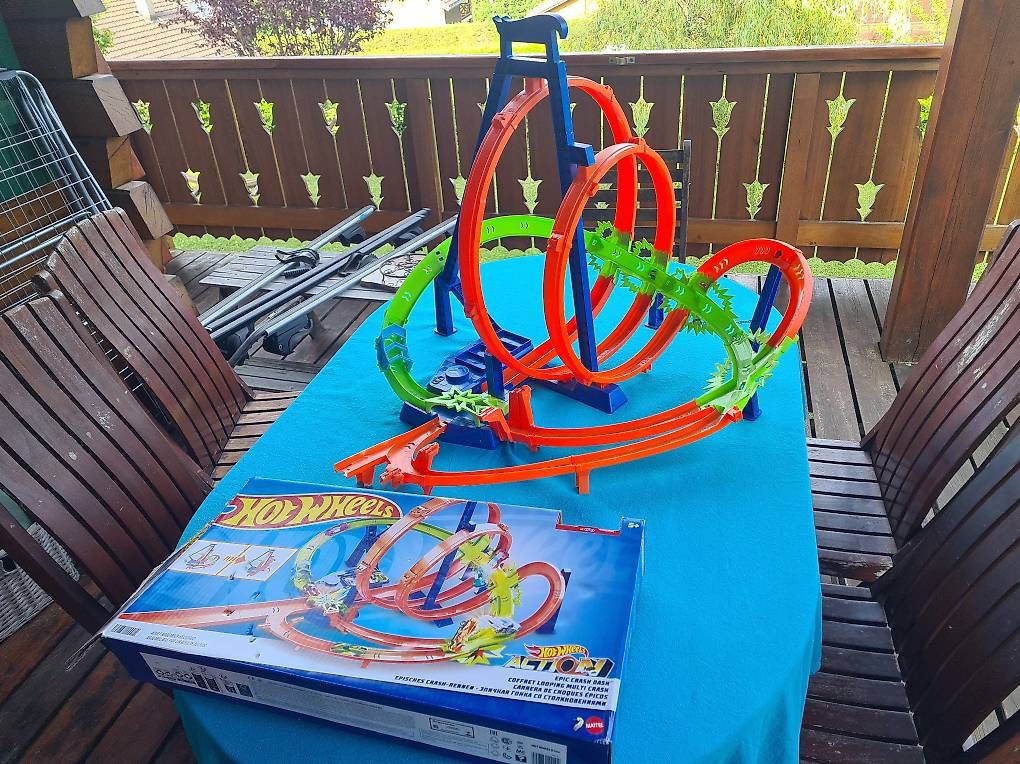 Spielzeuge: Circuit Voiture Hotwheels – Gebraucht aus Les Paccots von max_fri