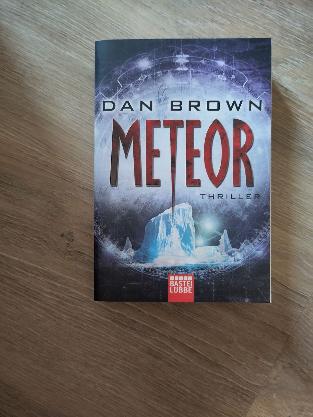 Bücher: Dan Brown  - Meteor – Gebraucht aus Bachs von maykelrk