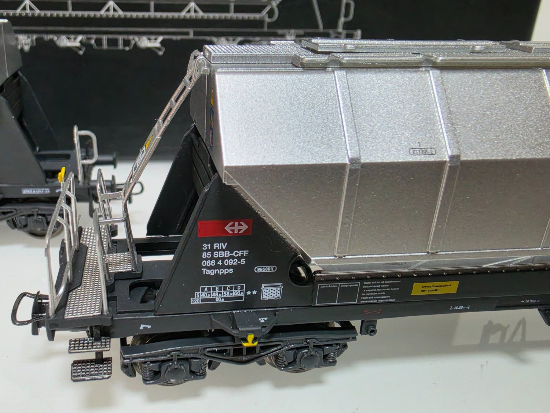 Modellini di ferrovie: B-Models SBB Cargo Wagenset neu – Nuovo e nell'imballaggio originale da Neuenhof venduto da ludovicco 3