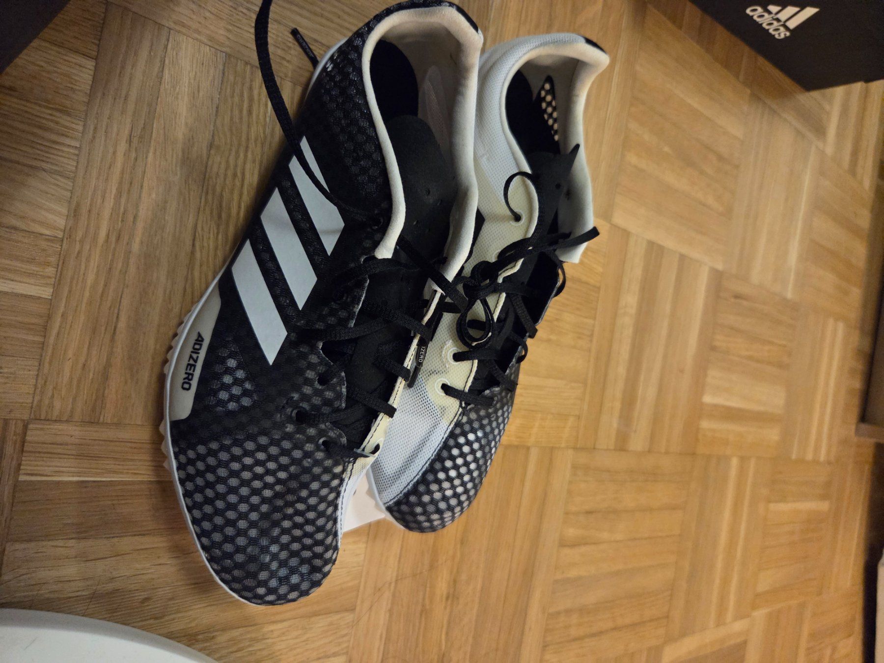 Adidas Scarpe da uomo: Adidas adizero ambition 4 w – Usato da Weinfelden venduto da TheWredny 2