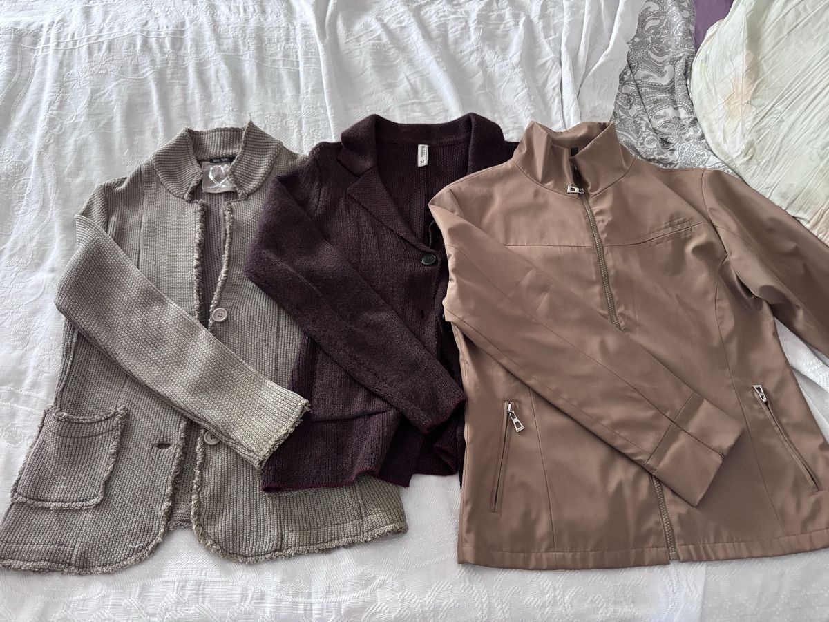 Lots de vêtements: Kleiderpacket Jacken, Gr. 38/40 – D'occasion à Lotzwil par Tgdromad
