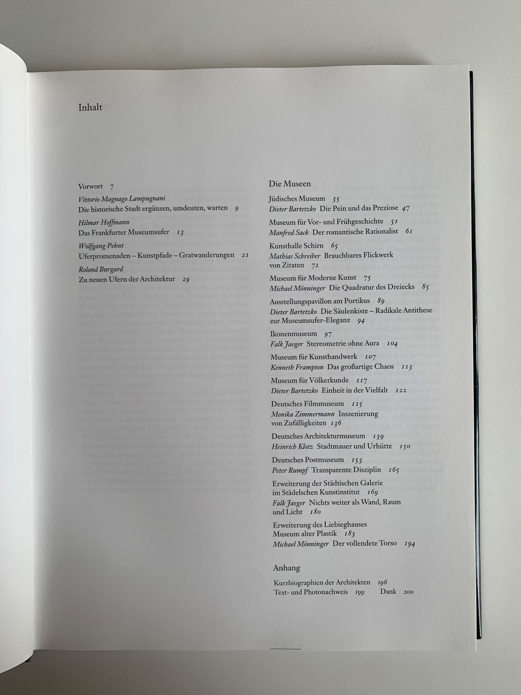 Libri: Museums Architektur Frankfurt 1980-1990 – Usato da Zürich venduto da Leonieonie. 5