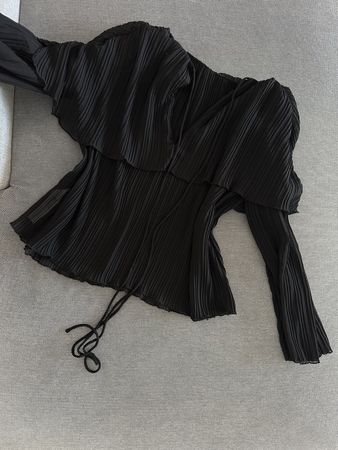 Zara Plissee-Bluse in Schwarz (Gr. S)