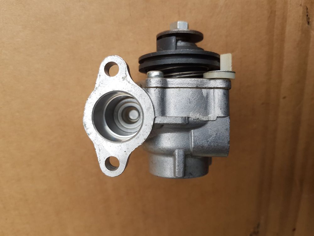 Radiateur D'eau Pour Yamaha DT 125 BLG / DT 125 LC 1HR 34X - Occasion En Très Bon état Fonctionnel