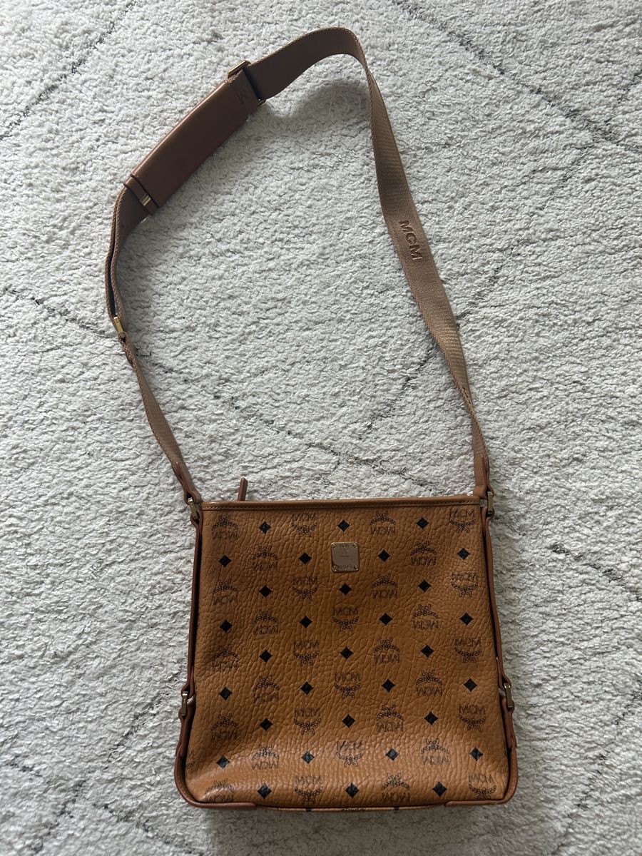 Mcm Borse da donna: Umhängetasche MCM Visetos, Leder braun  – Usato da Engelburg venduto da Quinti15 1