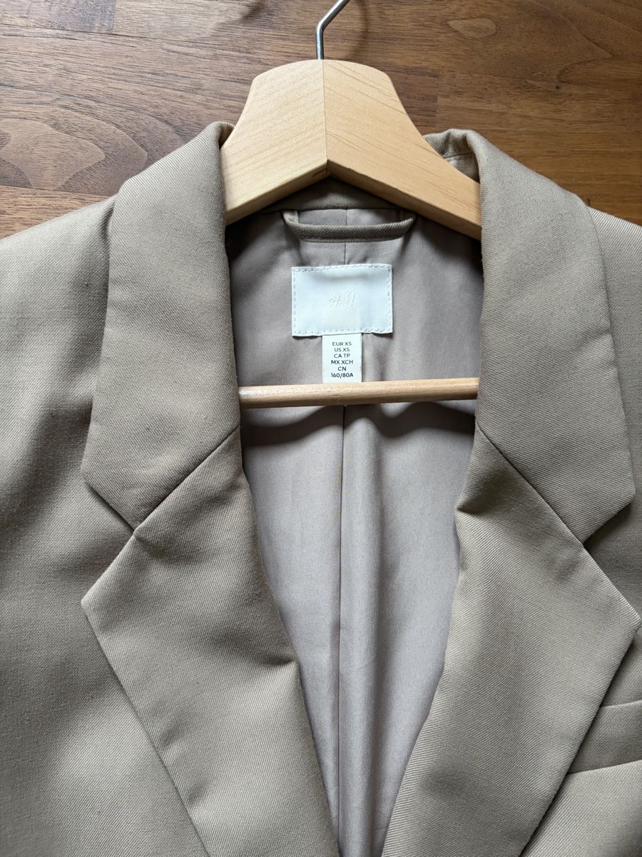 H&M Jacken: H&M Blazer, beige, Gr. XS – Gebraucht aus Liebefeld von ant_5t89 2