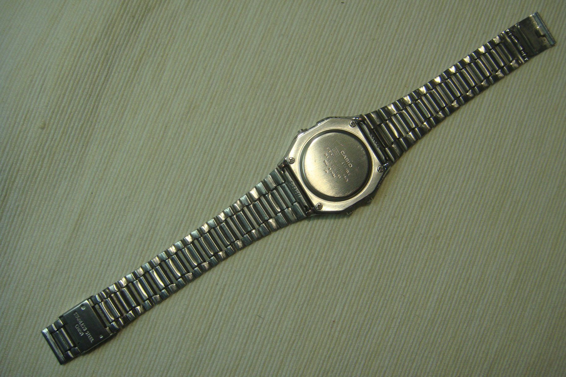 Casio Montres: CASIO A158WE – D'occasion à Emmenbrücke par kuhn4951 4