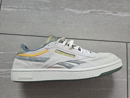 Reebok Club C85 Sneaker, Gr. 44, taupe/beige/grün/gelb, top