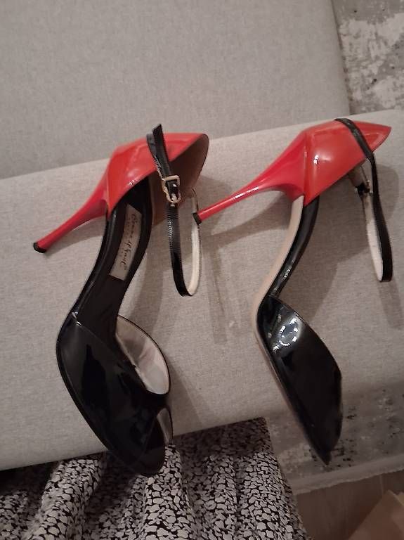 Damenschuhe: Chaussures tango très bon état  – Gebraucht aus Corcelles-le-Jorat von Fashion_Unfold
