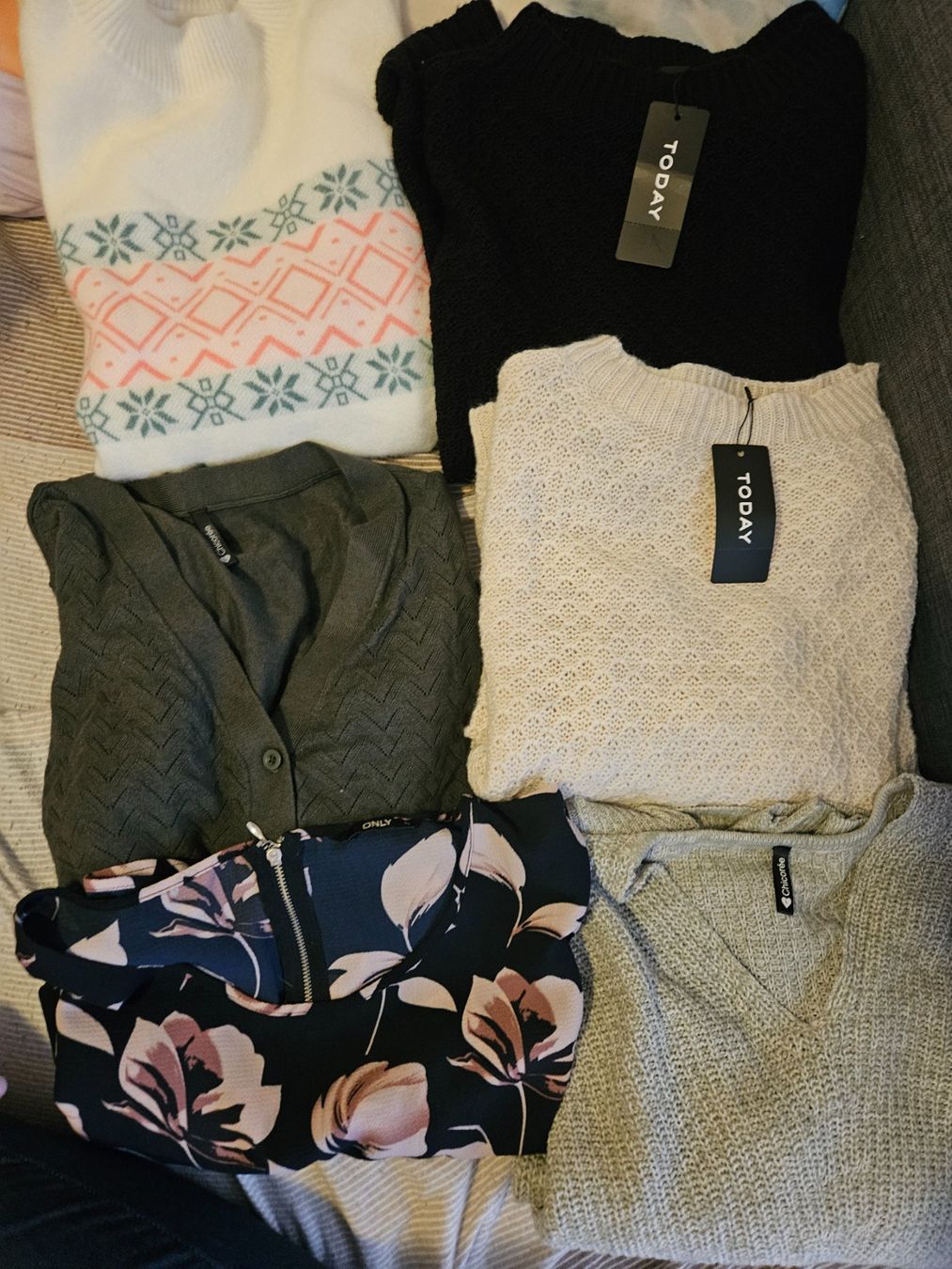 Lotti di vestiti: Kleider Paket Damen – Usato da Strengelbach venduto da fab_p6hw