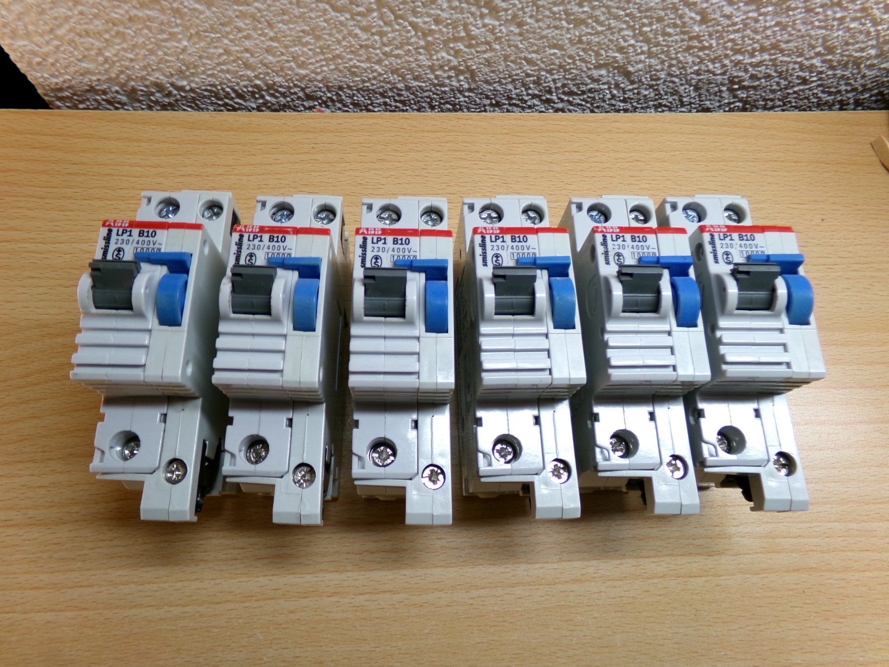 ABB Interrupteurs: LS B10 mit N-Trenner ABB-smissline – D'occasion à Hombrechtikon par HGK50 7