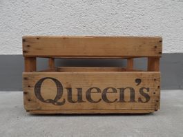 1 alte Holzkiste QUEENS Kiste Getränkekiste Harass