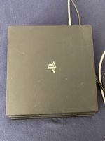 Sony PS4 Pro + 2 Controller + 10 Spiele – funktionsfähig