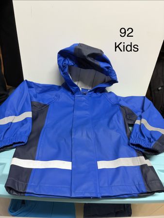 Regenjacke Grösse 92