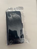 iPhone 13 Pro Ledercase, Flip Cover, Dunkelblau neu OVP