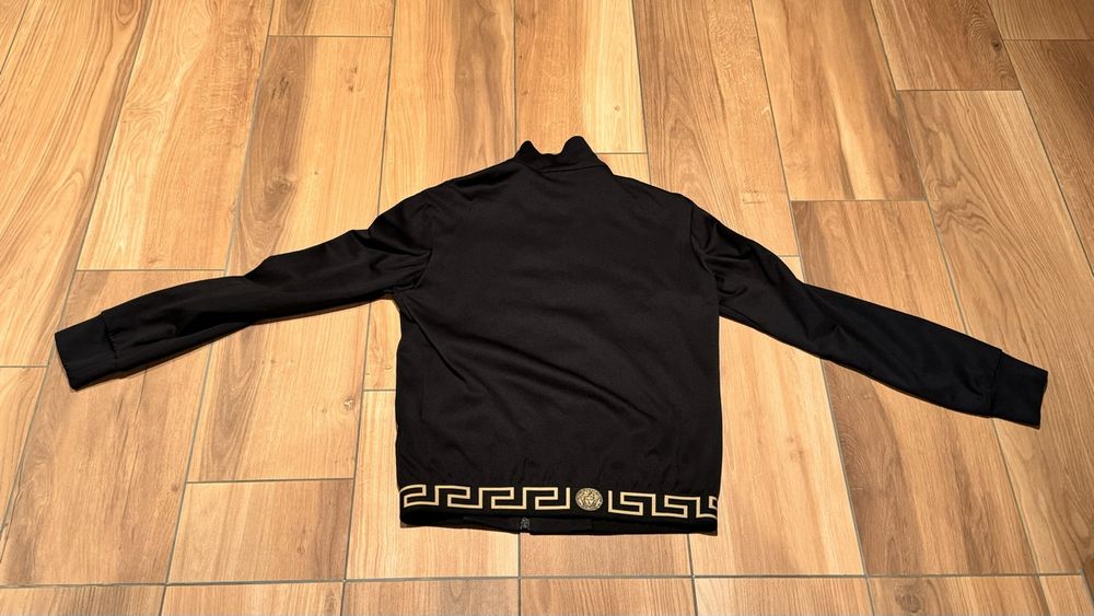 Versace Maglioni & Felpe: Versace Sweatjacke  Damen schwarz Grösse 3 (M) wie neu – Nuovo (secondo la descrizione) da Zürich venduto da Mtr1608 2