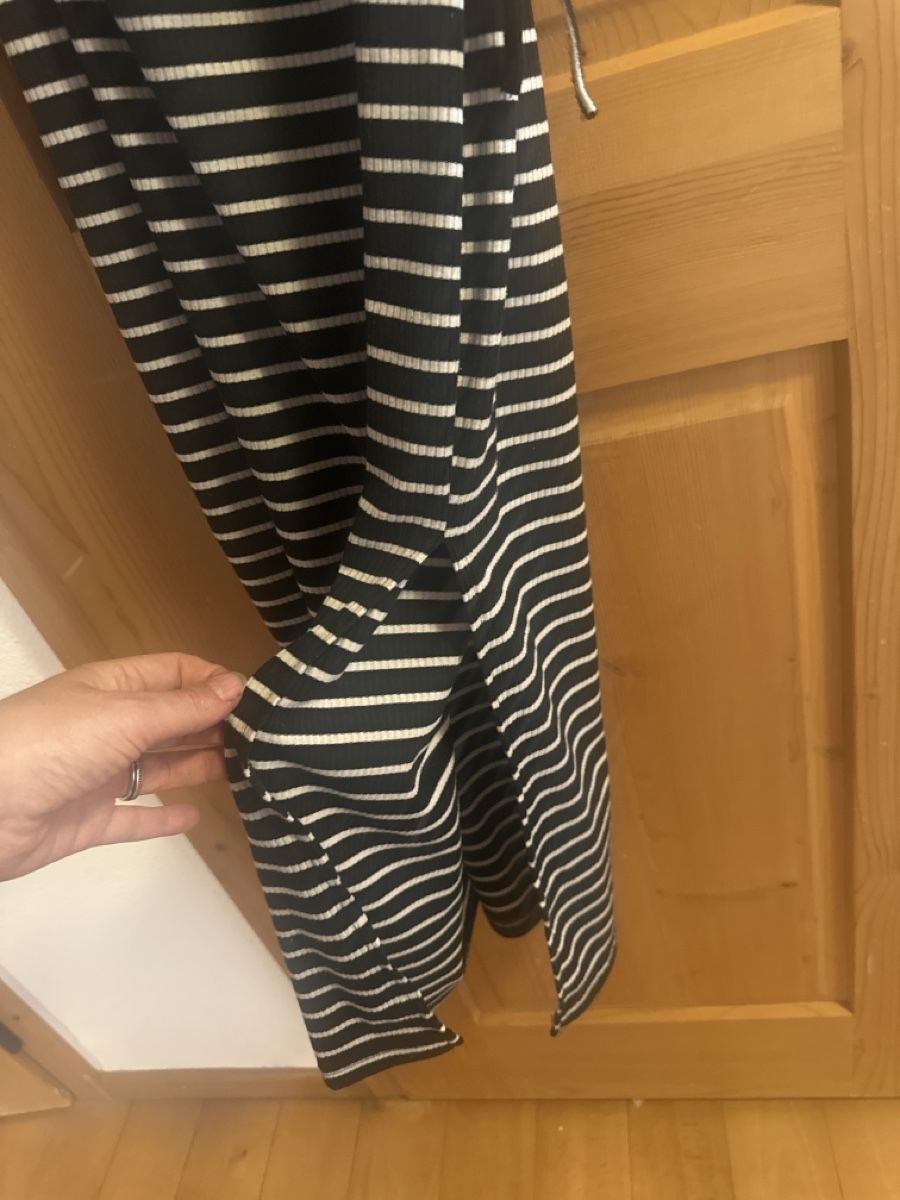 Shein Vestiti: Schönes enges Kleid – Usato da Tiefencastel venduto da Dariaca 2