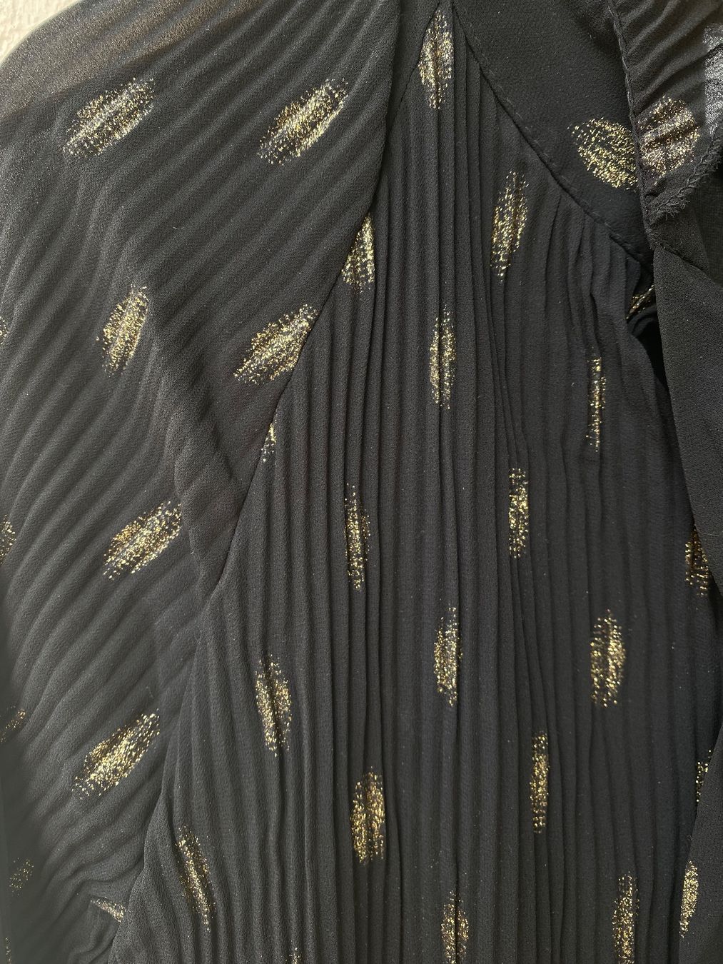 Zebra Vestiti: Robe noire à pois dorés zebra taille M – Usato da Genève venduto da lejardindesvetements 3