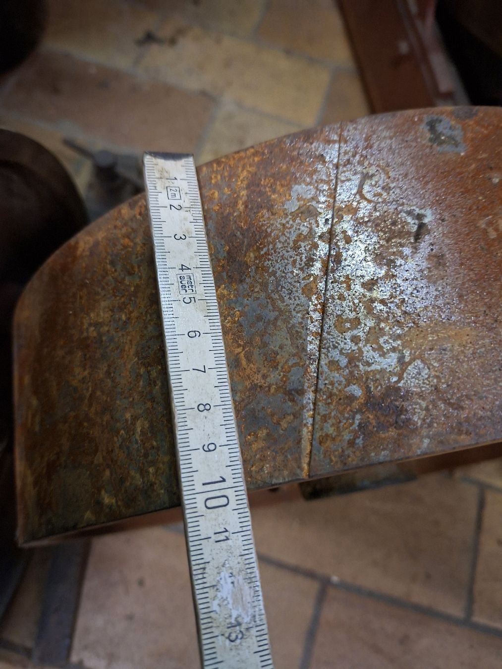Altro per industria metallurgica: Alte, massive Grauguss-Riemenscheibe Deko – Usato da Grossdietwil venduto da hufi10 4