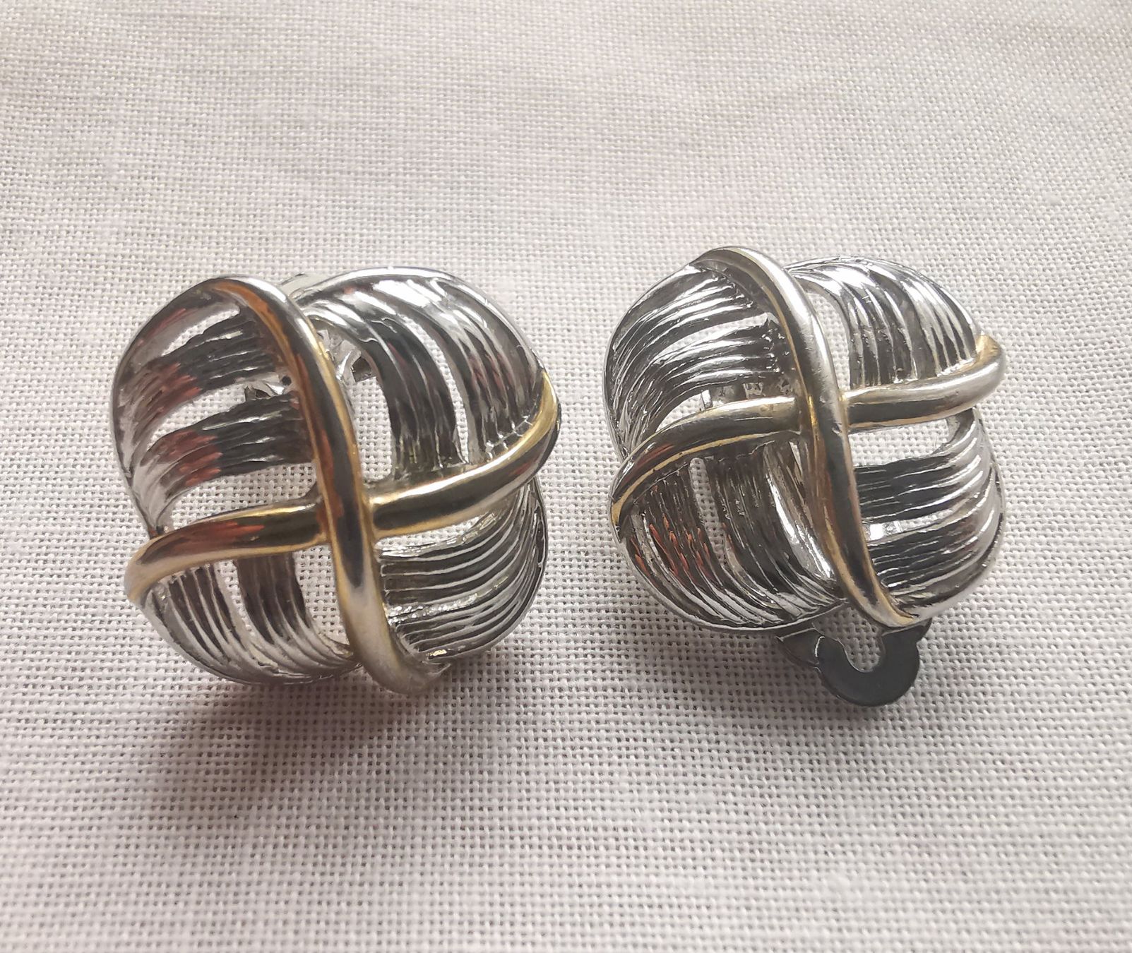 Boucles d'oreille: Boucles d'oreille clip/ Ohrringe Clip/ Orecchini – D'occasion à Fribourg par SD1910 2