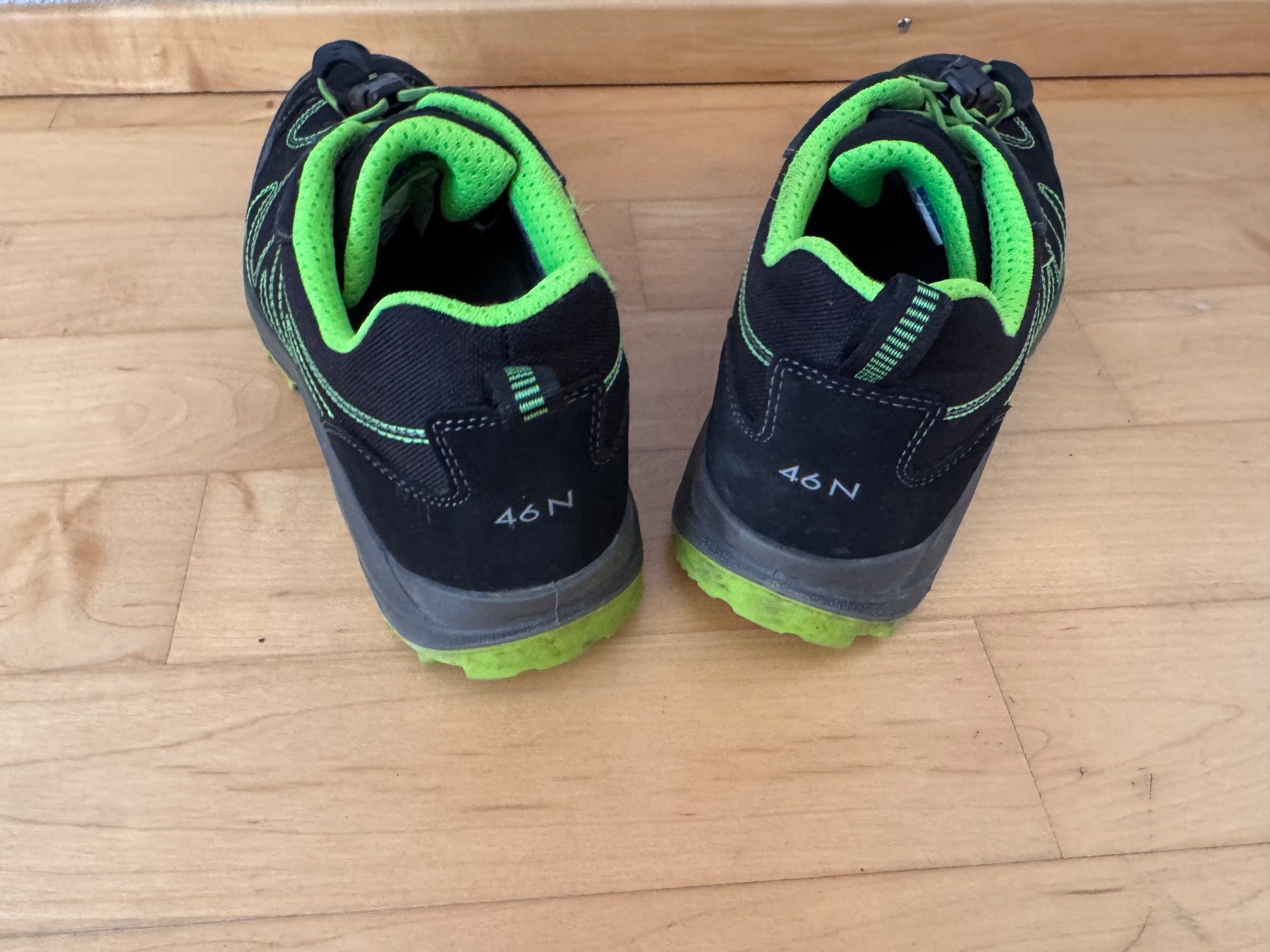 46 Nord Herrenschuhe: 46N Trekkingschuhe Gr. 39, water proof – Gebraucht aus Uster von Niamgro 2
