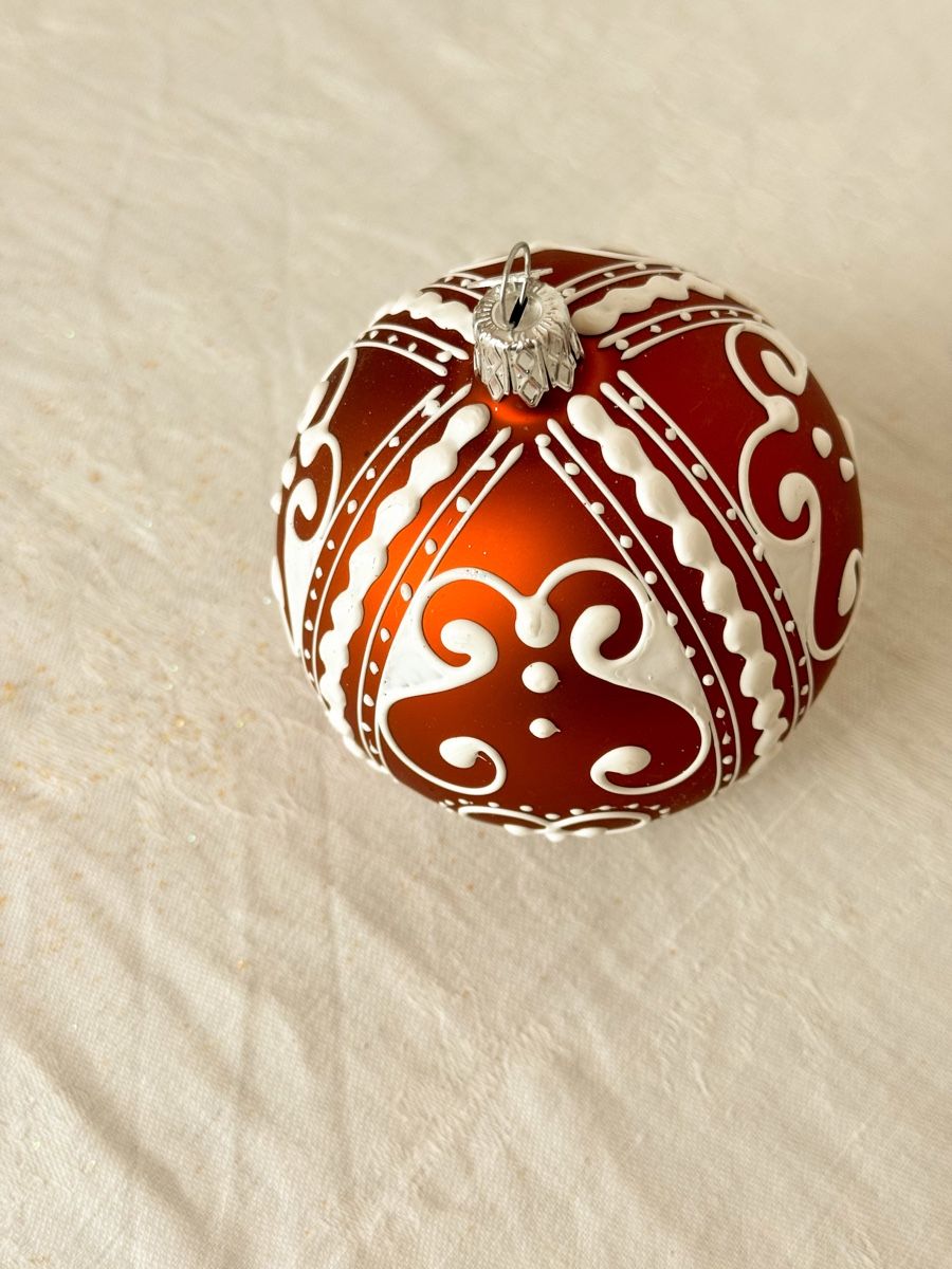 Alle Dekorationen: Wunderschöne, vintage Weihnachtskugel mit Dekor, 8cm – Gebraucht aus Galmiz von Wichtel25 2