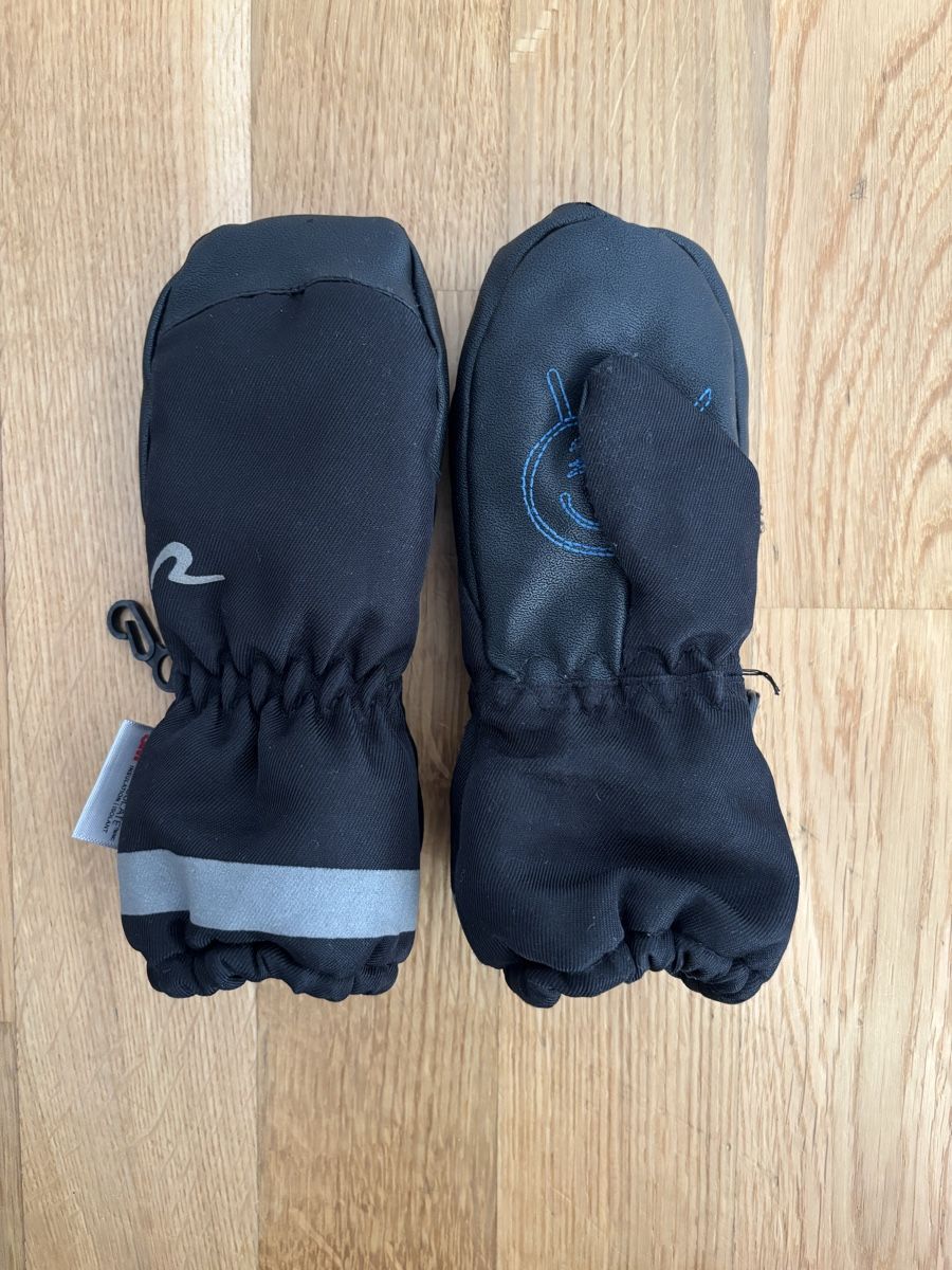 Guanti: Kids winter or ski gloves – Usato da Würenlos venduto da sue_wp8k