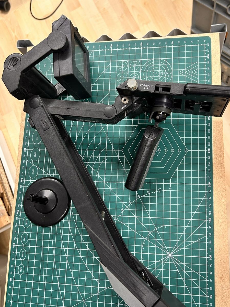 Treppiedi & Teste: Steadycam SP Stativ (Schwebestativ, ähnlich Gimbal) – Usato da Urtenen-Schönbühl venduto da Friedolin