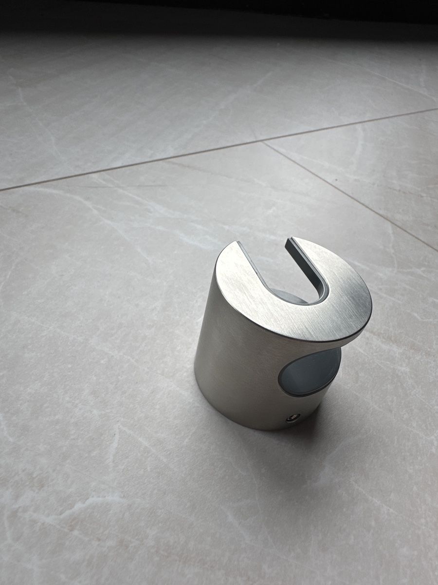 Altro per il bagno: Brausenhalter Vola – Nuovo e nell'imballaggio originale da Tägerig venduto da Unbekannt5522