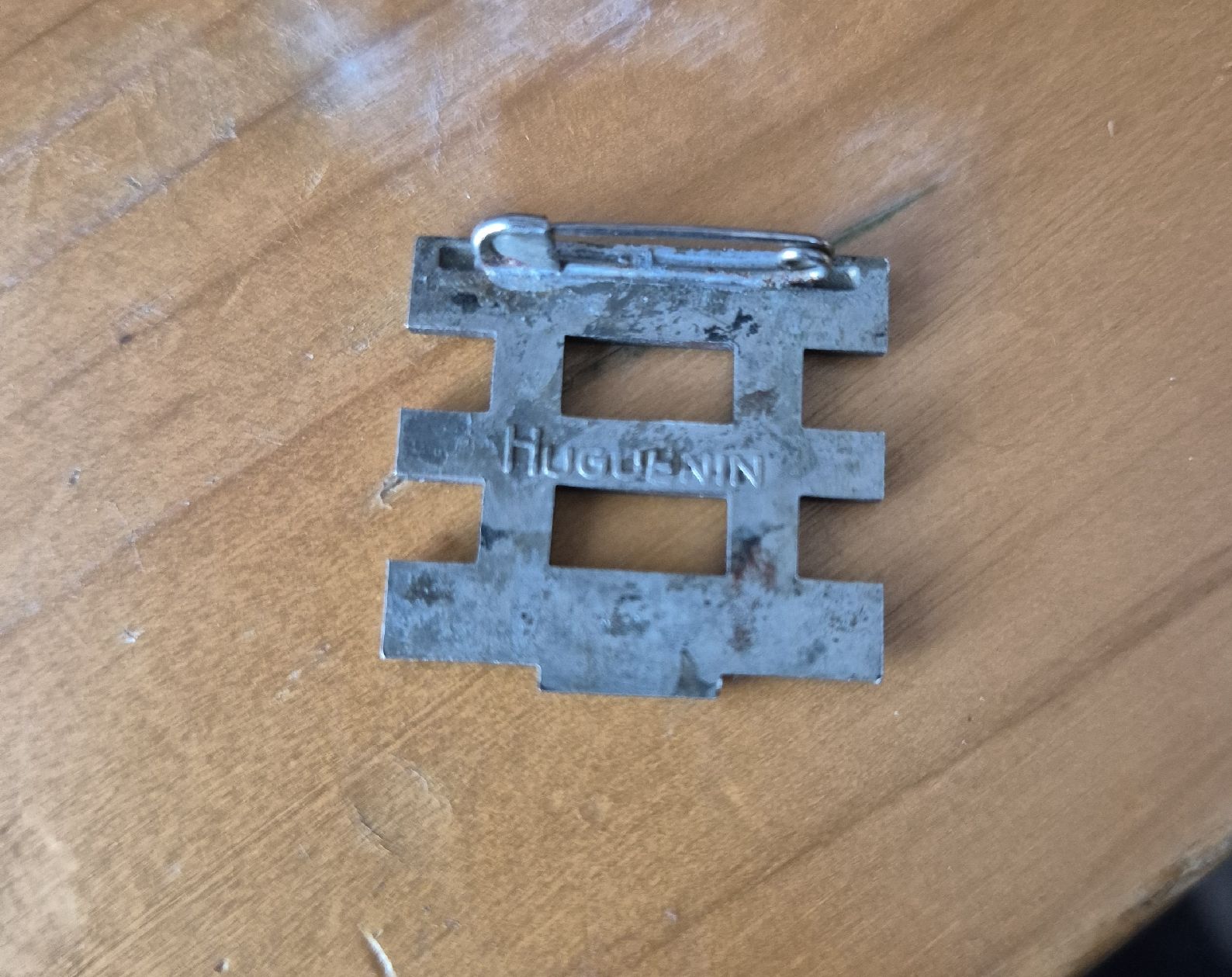 Broschen & Nadeln: Rotes Kreuz 1940 Anstecknadel – Gebraucht aus goldingen von M.Balmer-13 1