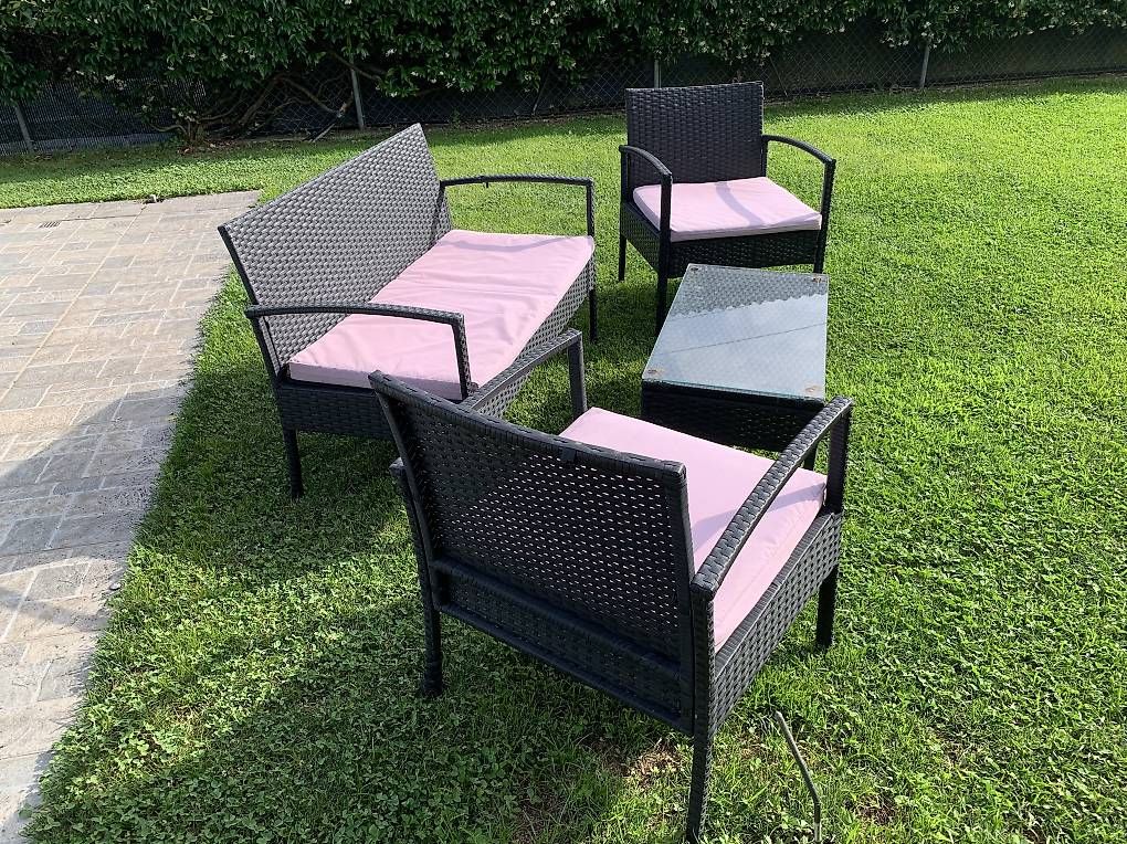 Set di tavolo e panche: Vendo mobili da giardino – Usato da Cugnasco venduto da sal_8sf7 4