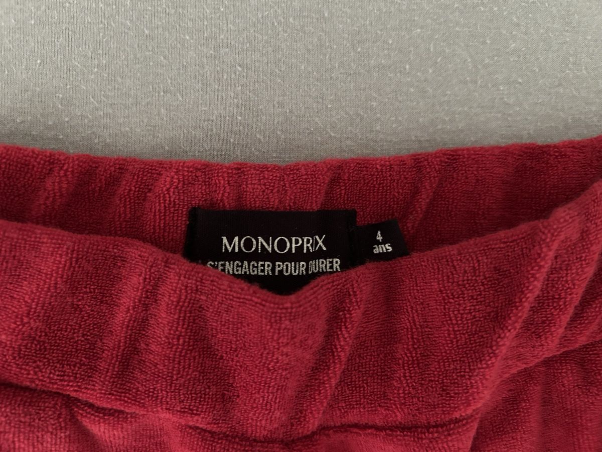Pantaloni: Short tissu éponge taille 4 ans – Nuovo (secondo la descrizione) da Lausanne venduto da SaraSkjellaug 1
