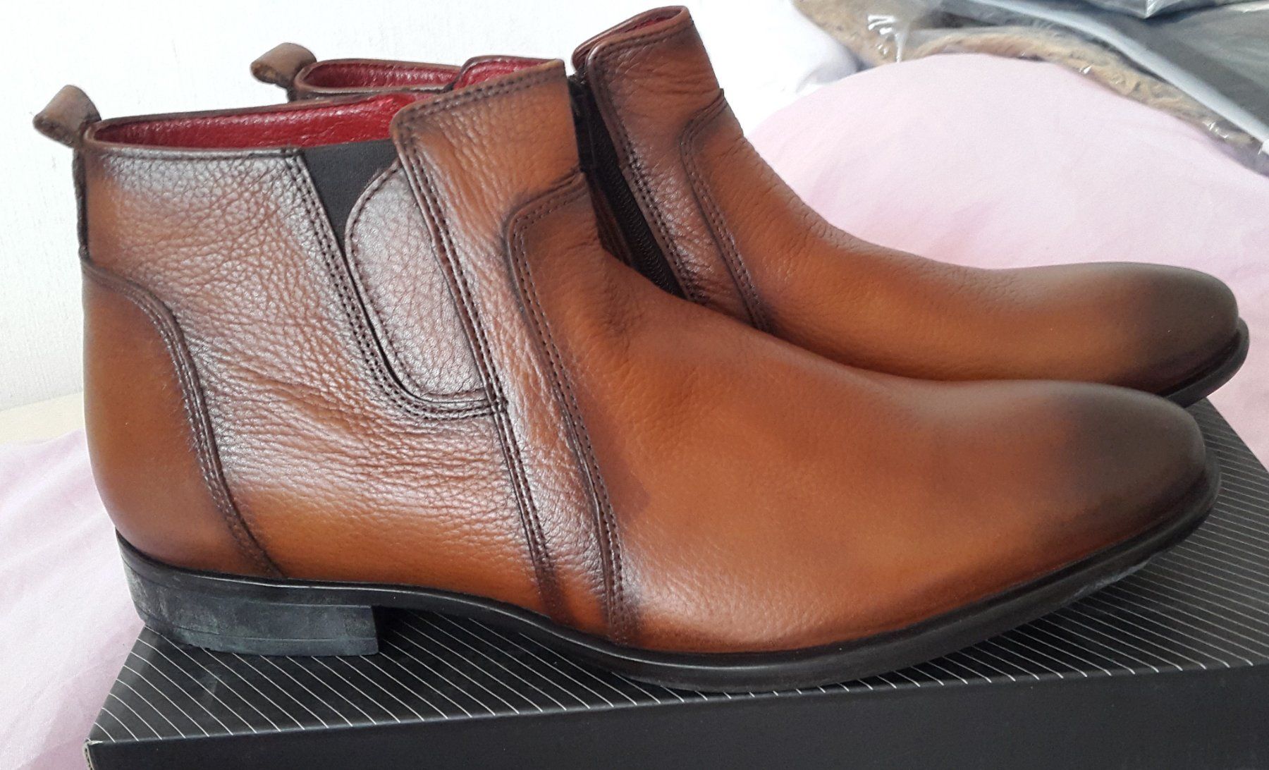 Scarpe da uomo: Bottines en Cuir p.43 – Nuovo (secondo la descrizione) da Renens VD venduto da cla_7zv5