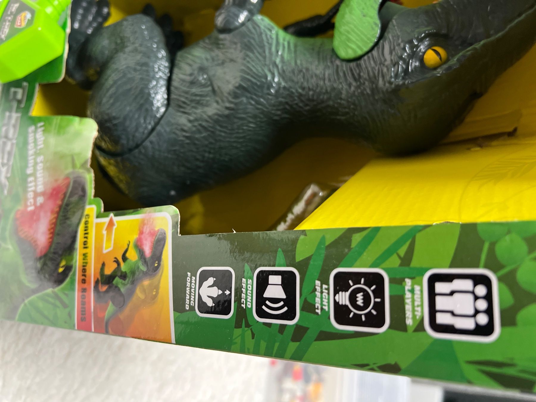 Giocattoli: Dinosaure télécommandé comme neuf – Usato da Chenens venduto da anasantos90 3