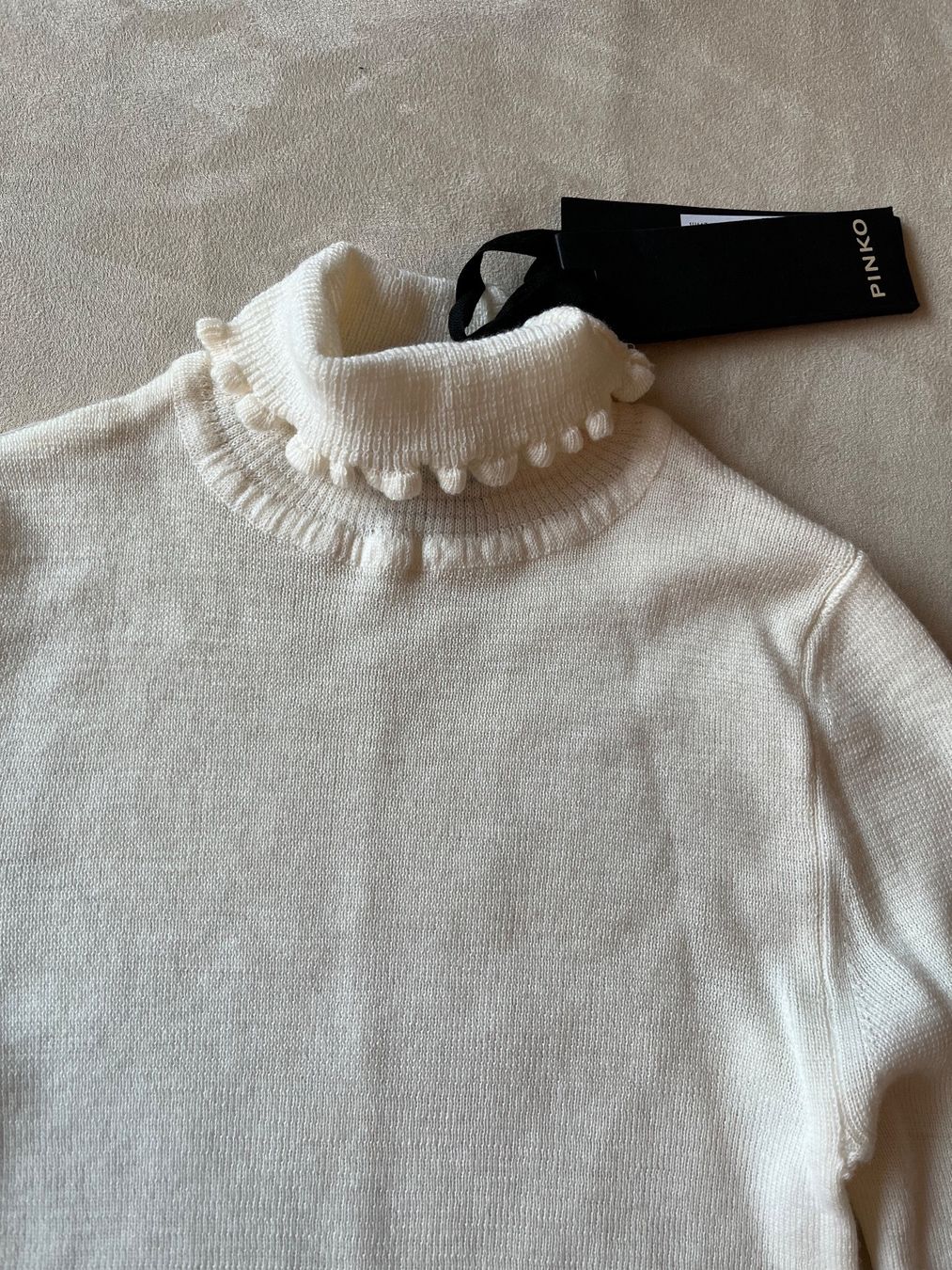 Pinko Pullover & Sweatshirts: Schicker Pulli Pinko Gr.S – Neu und originalverpackt aus Stäfa von Exclusive0 6