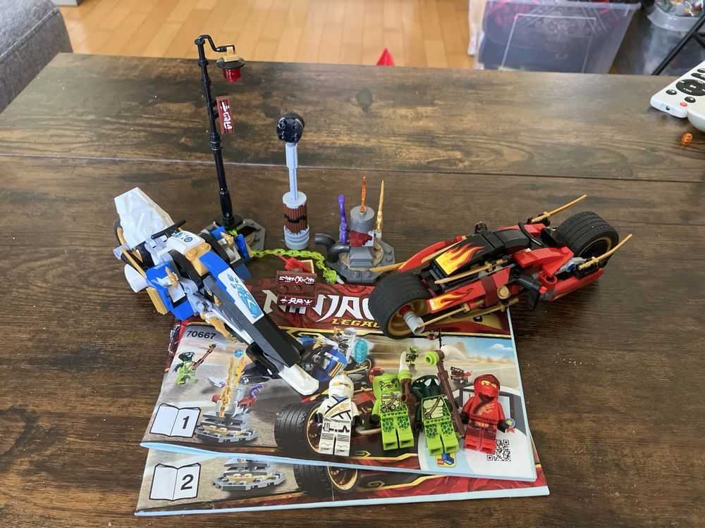 Lego 70667 Kai‘s Blade Cycle & Zane‘s Snowmobile komplett (Gebraucht ...