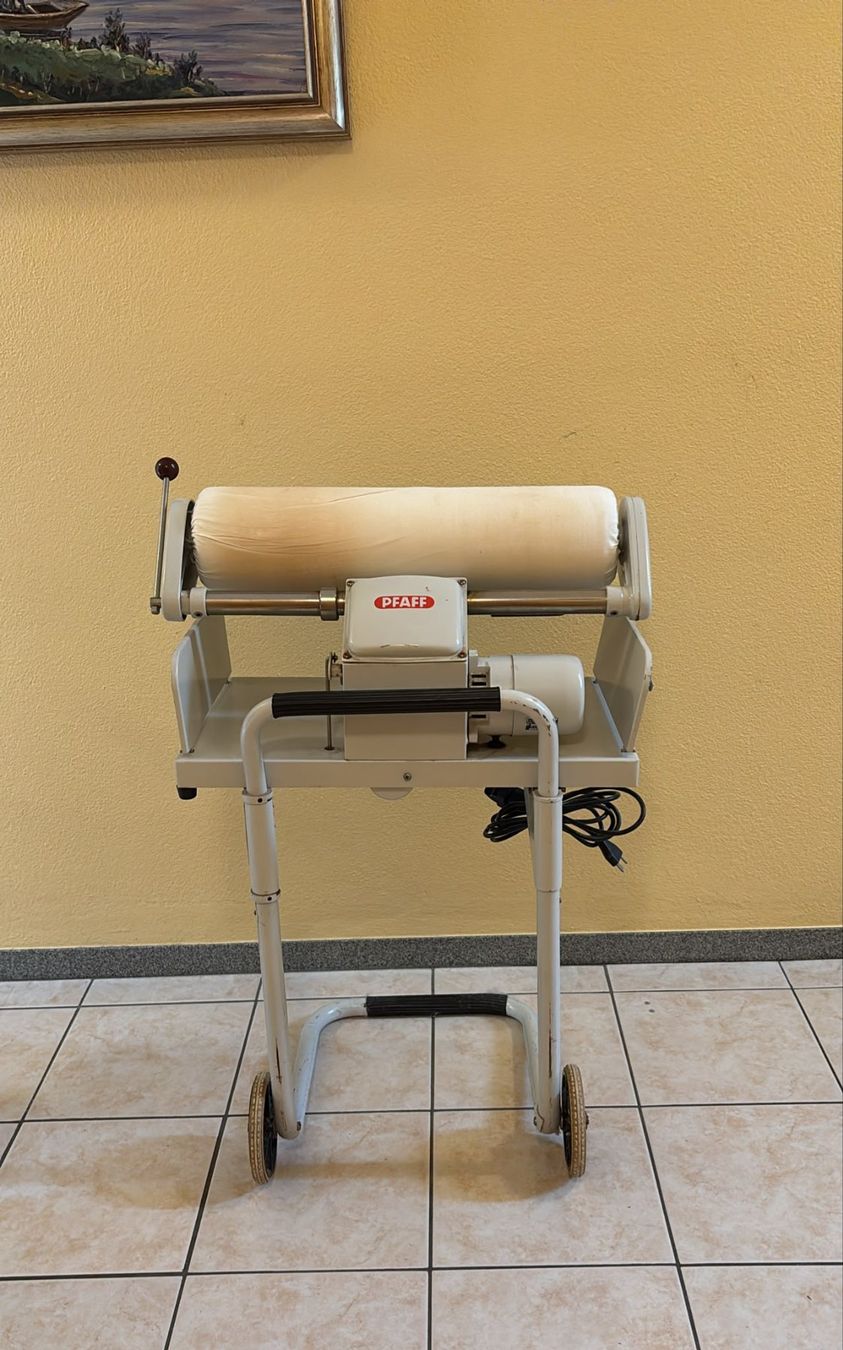 Pfaff Bügeleisen: Mangano da stiro professionale PFAFF – Gebraucht aus Cadenazzo von Nicopri