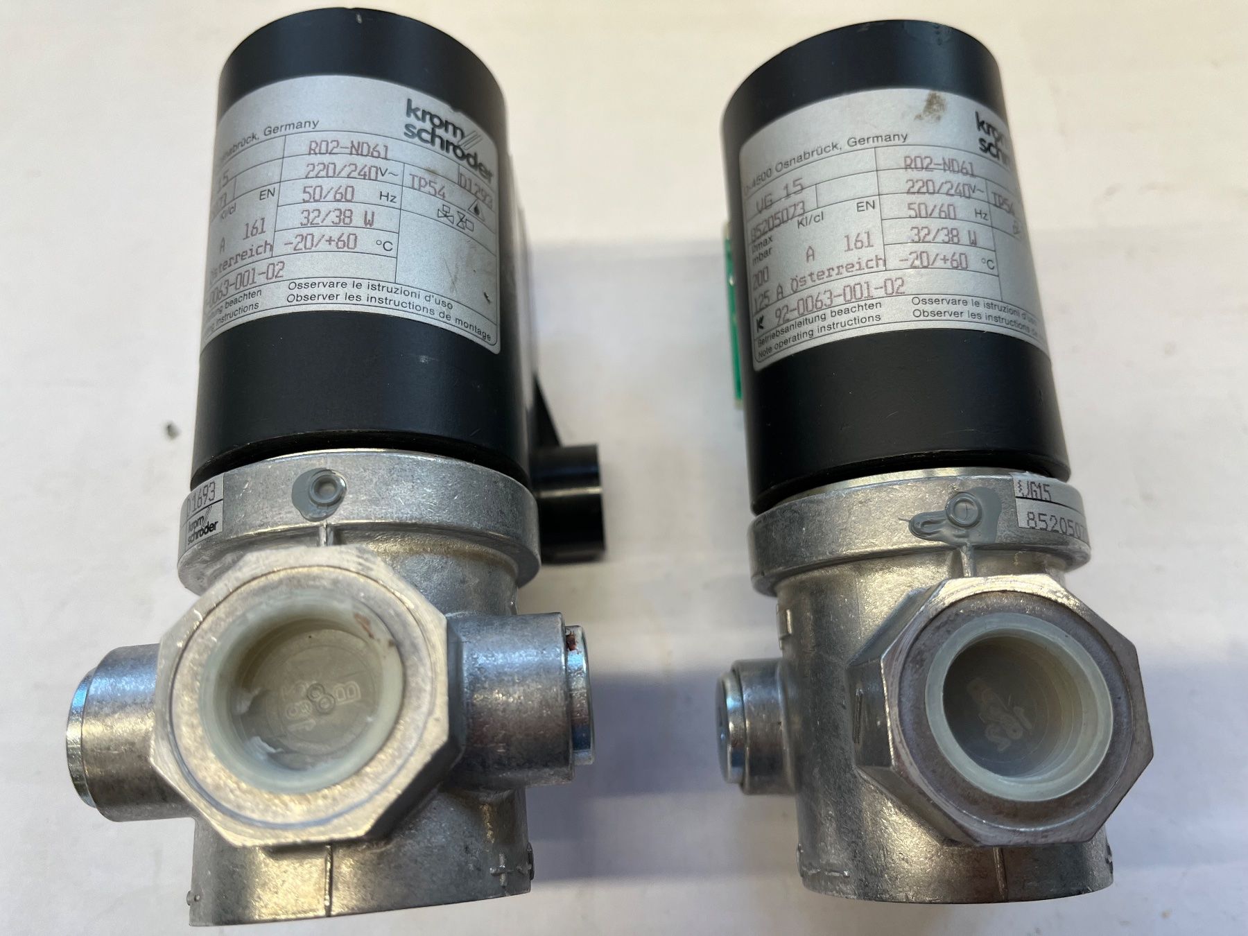 Honeywell Componenti elettronici: Magnetventile "KromSchröder" 230V – Nuovo (secondo la descrizione) da Küblis venduto da hypofacto