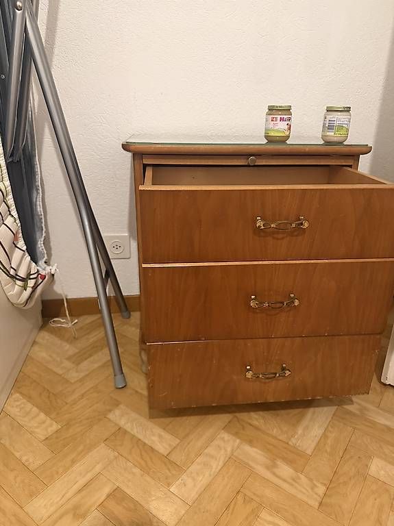 Nachttische: Table de nuit, de chevet à vendre – Gebraucht aus Delémont von eng_lsm2