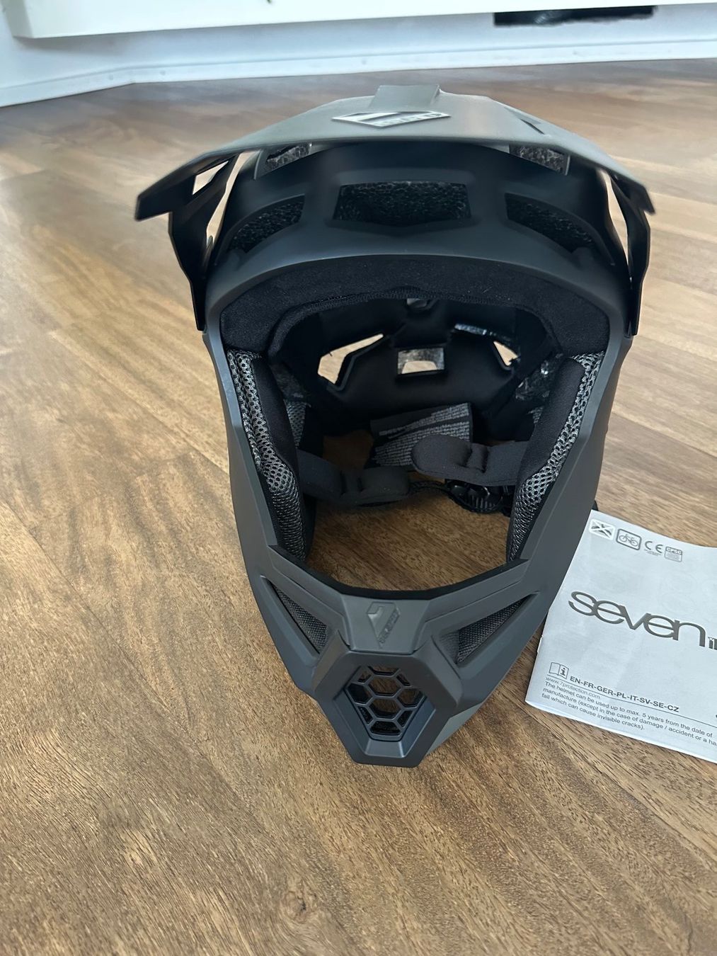 Casques: Integral Velohelm, seveniDP, PROJECT 23 ABS – Neuf avec emballage d'origine à Uerikon par bridoto 2