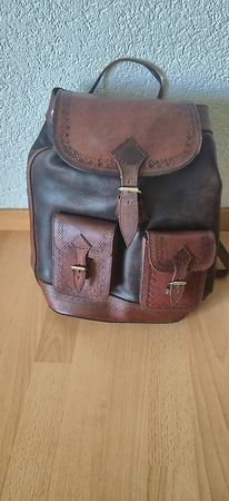 Lederrucksack braun mit schönen Details