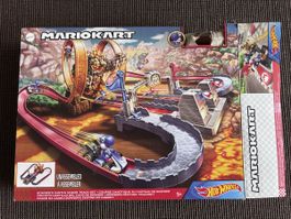 Hot Wheels Mario Kart Bowser's Castle Track Set