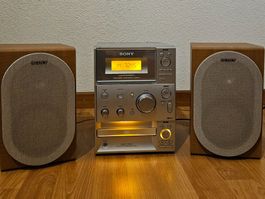 Sony CMT-CP101 Micro HiFi-Anlage mit Holzoptik-Lautsprechern
