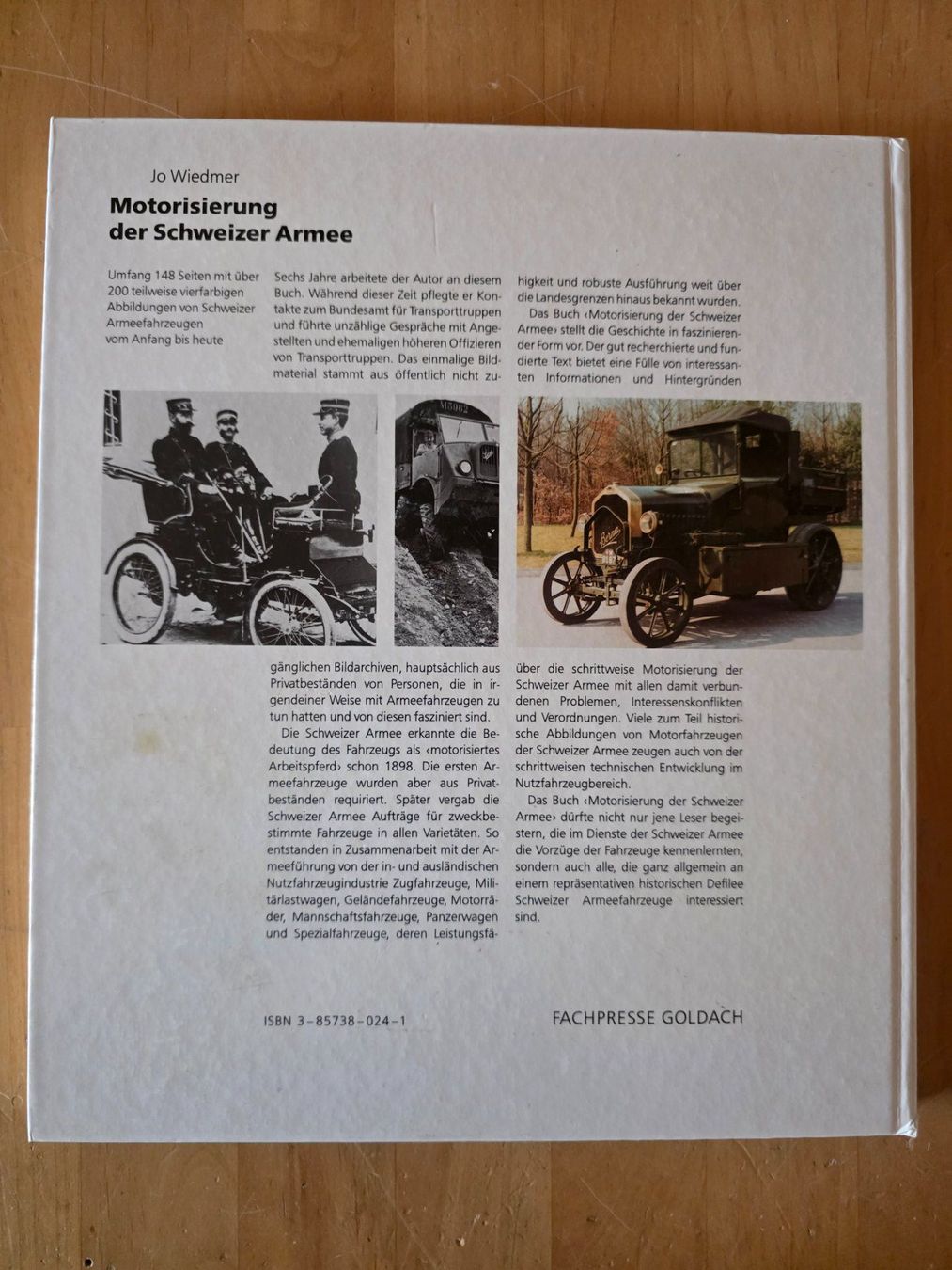 Libri: Buch : Motorisierung der Schweizer Armee    /   147 Seiten – Usato da Obermumpf venduto da oiskypoisky 1