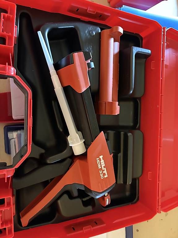 Tutti gli attrezzi: Hilti HDM 330 Kitpistole – Usato da Luzern venduto da san_cbm8