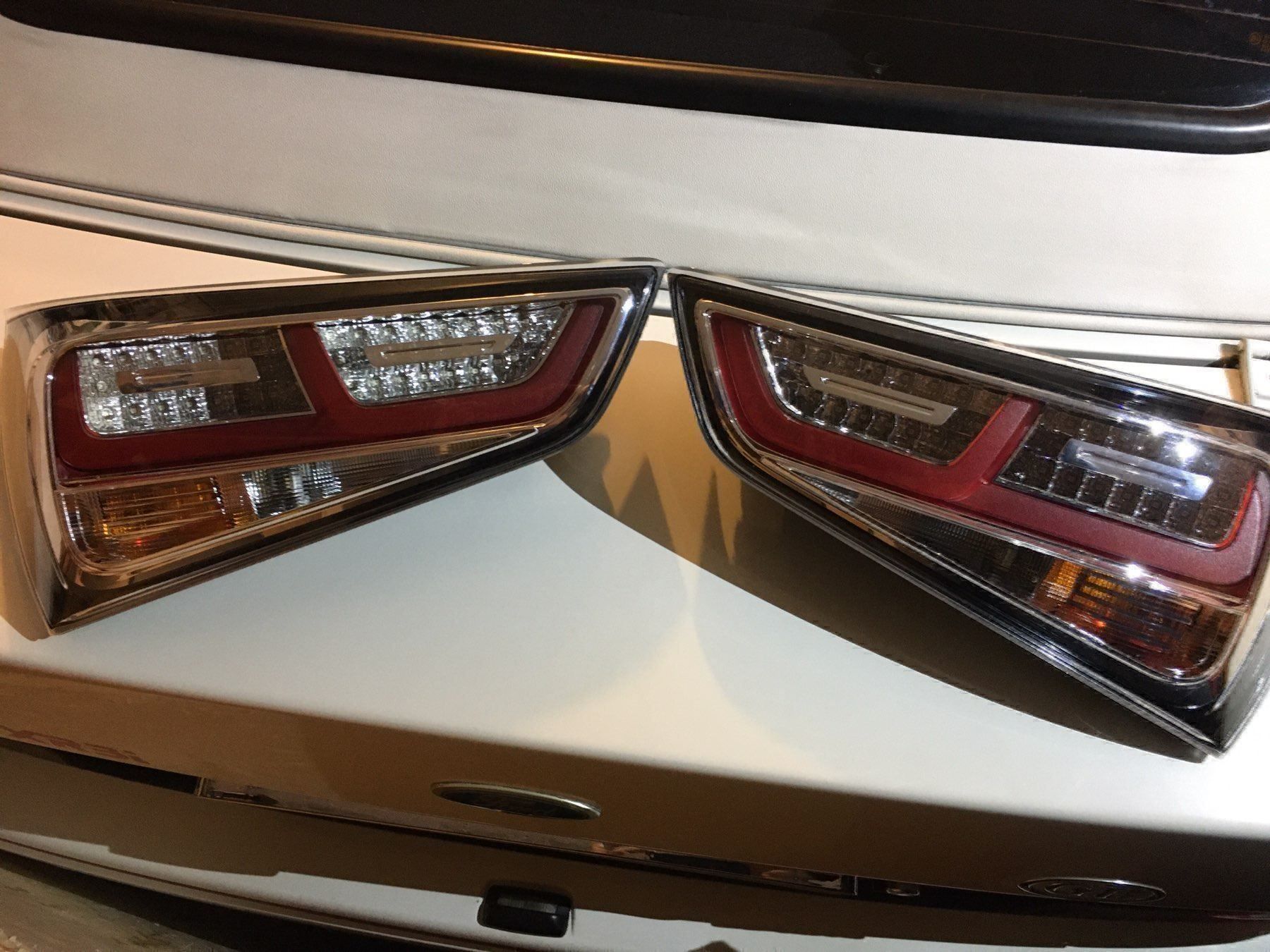 Audi Toutes les pièces auto: Audi A1 LED Rückleuchten NEU – Neuf (Voir description) à Siselen BE par saelue2